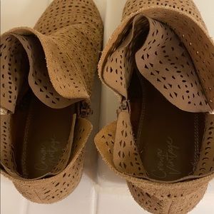 Crown Vintage Shoes - Women’s Suede Booties Crown Vintage Shoes - Women’s Suede Booties